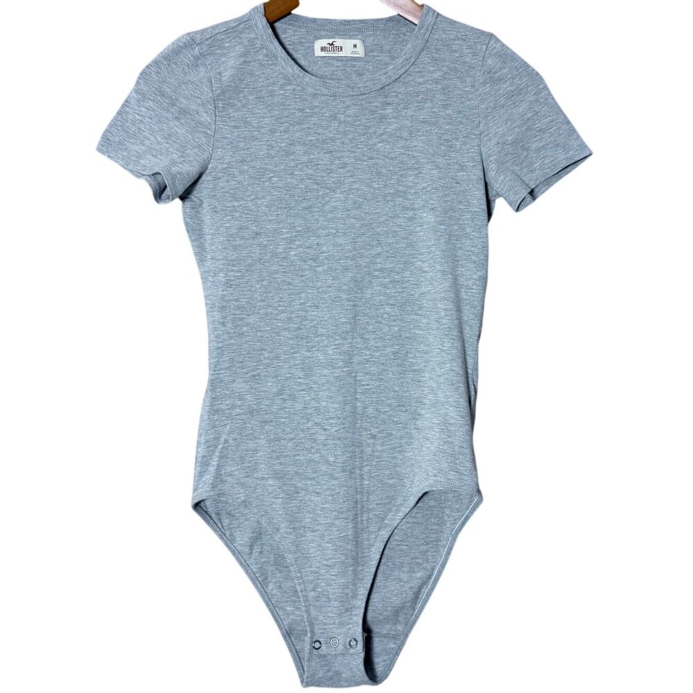 Hollister Crew Neck Short Sleeve Bodysuit Gray Size Medium NWOT